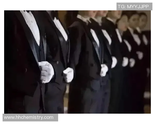 豪门服务的承诺与坚持始终如一为您带来无微不至的关怀与尊重 豪门服务的承诺与坚持始终如一为您带来无微不至的关怀与尊重